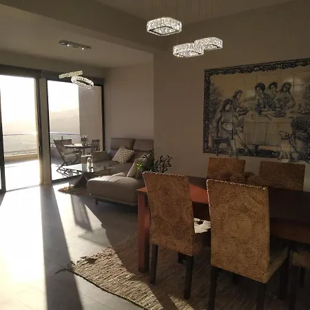 Apartment Superb And Relaxing View Over The Bay & Mountains Of Funchal. Bbq & Wifi